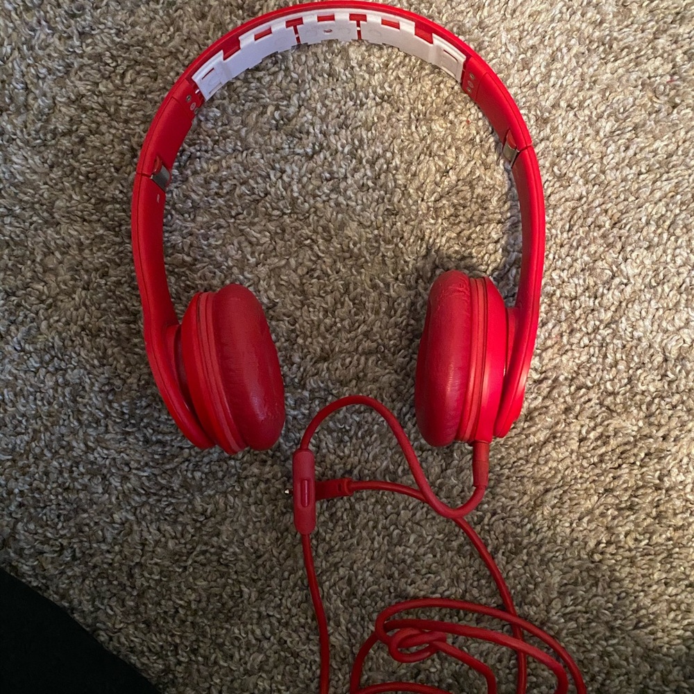 Headphone